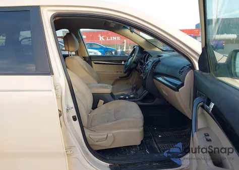 2011 Kia Sorento Lx from USA, damaged, VIN 5XYKT3A16BG104076